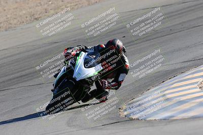 media/Jan-08-2022-SoCal Trackdays (Sat) [[1ec2777125]]/Turn 10 (2pm)/